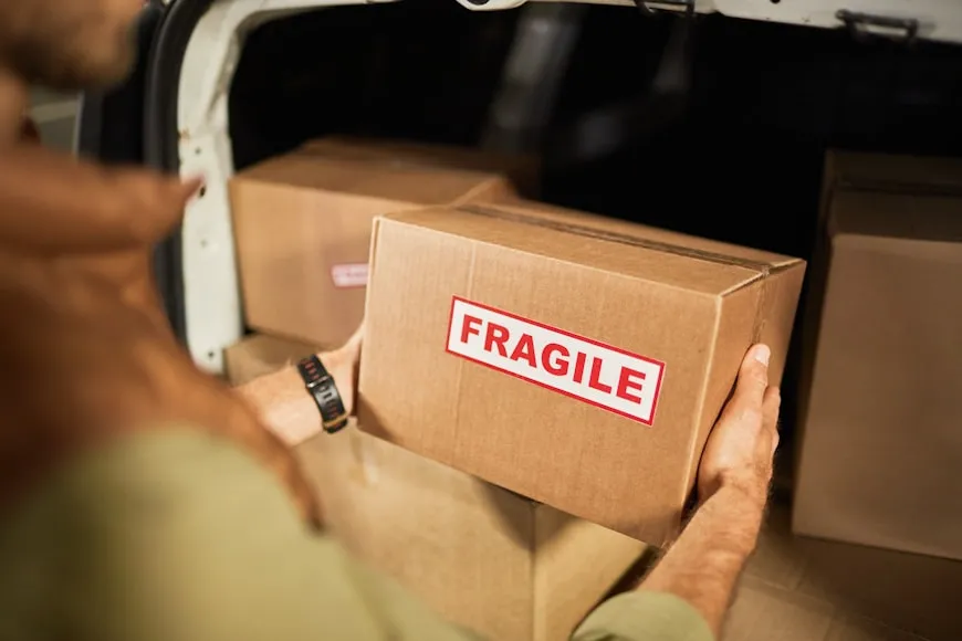 How-to-handle-fragile-items-during-a-move