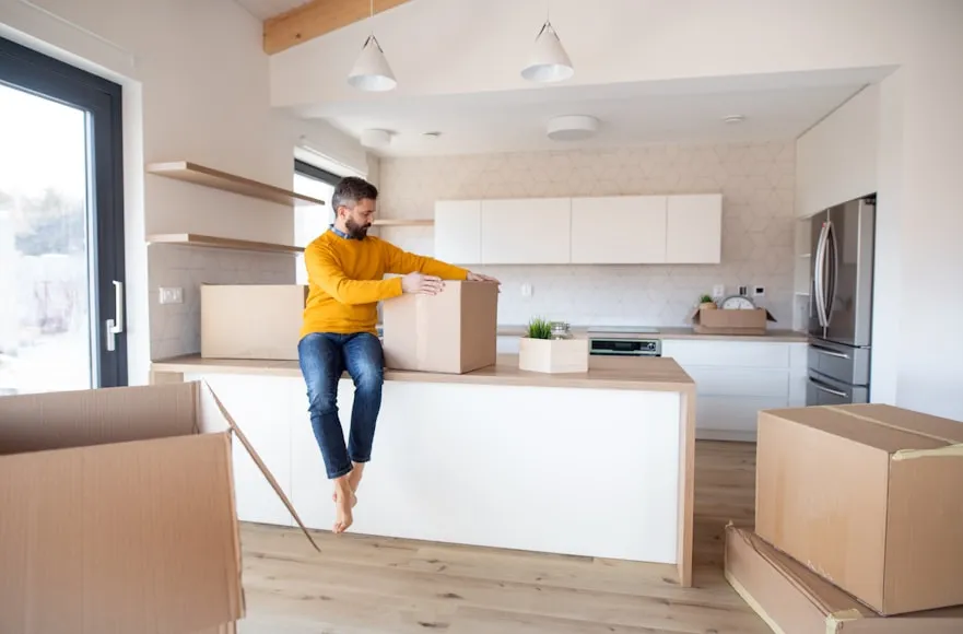 How-to-protect-your-floors-and-walls-while-moving